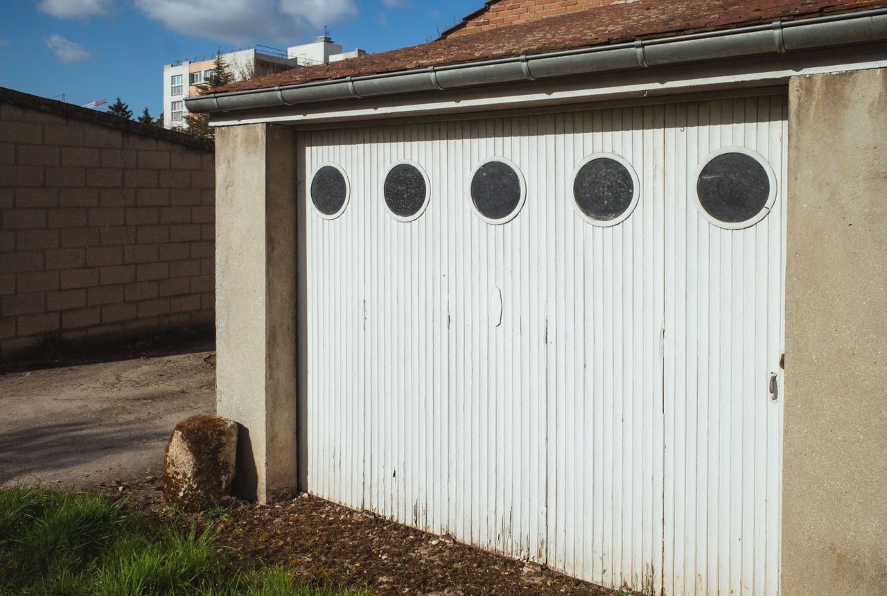 Garage door service in Florissant, MO